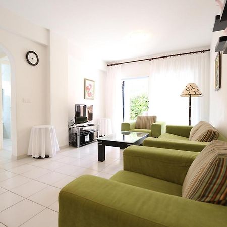 Victor Apartment Paphos Esterno foto