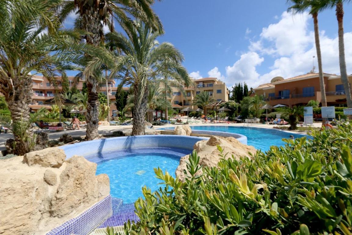 Victor Apartment Paphos Esterno foto