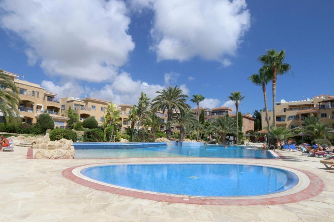 Victor Apartment Paphos Esterno foto