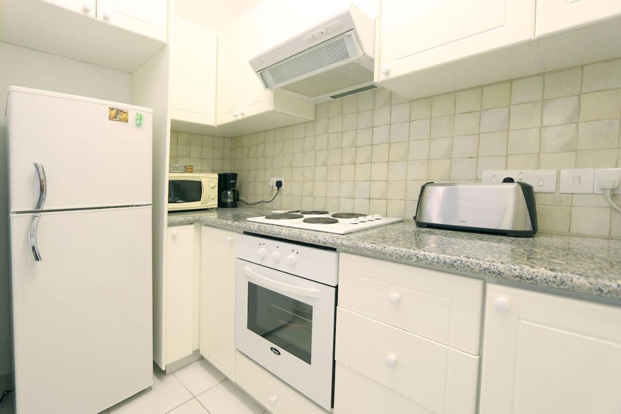 Victor Apartment Paphos Esterno foto